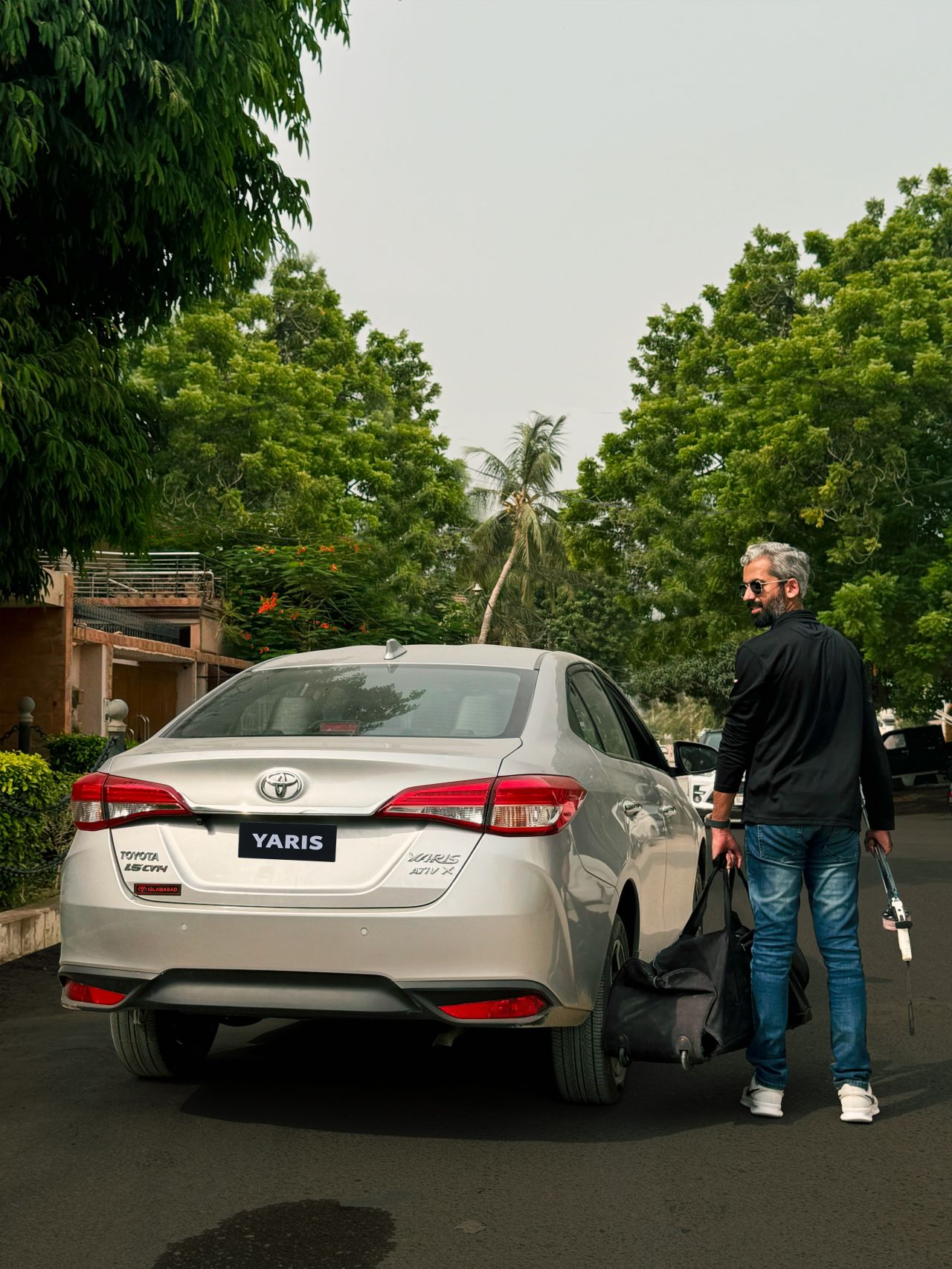 Driving the Toyota Yaris to Charna Island for a spearfishing day